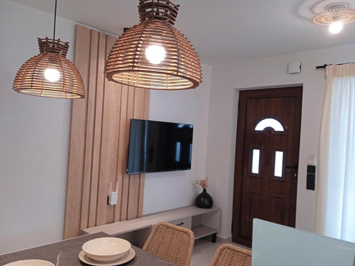 Q Luxury Rooms Paleros Extérieur photo